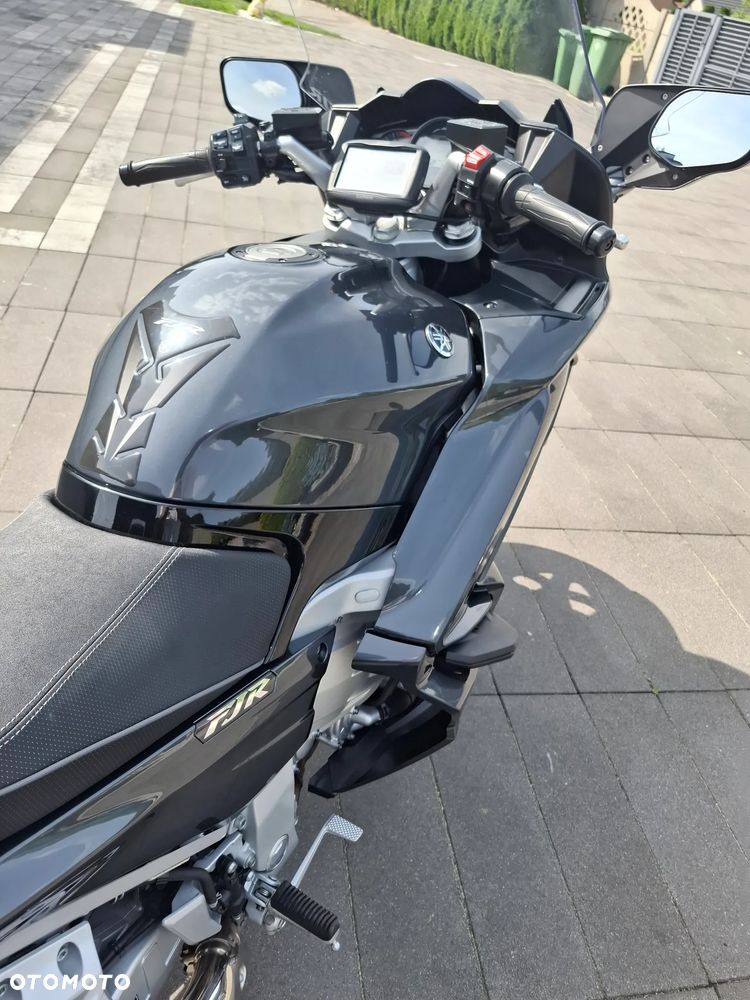 Yamaha FJR - 14