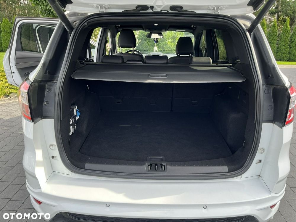 Ford Kuga 1.5 EcoBoost 2x4 ST-Line - 20