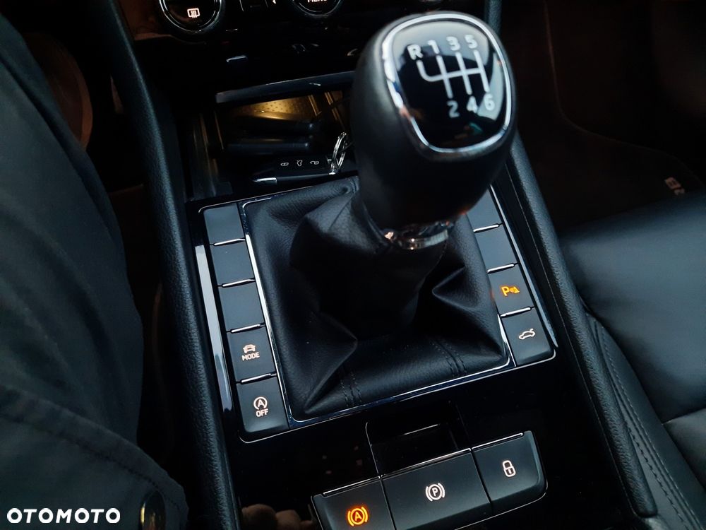 Skoda Superb 1.5 TSI L&K - 39