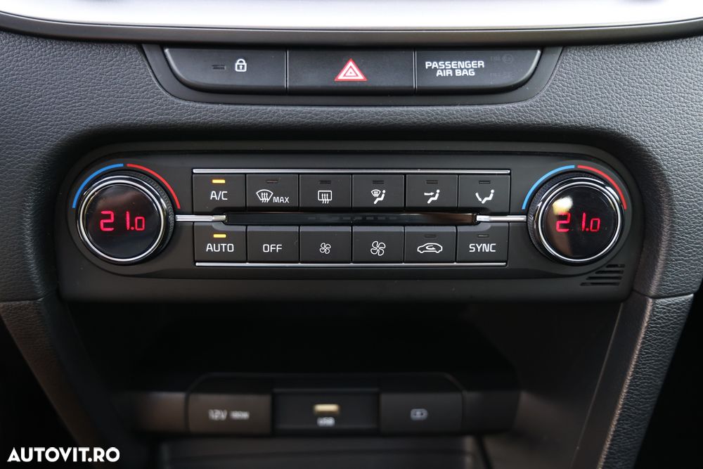 Kia Ceed - 23