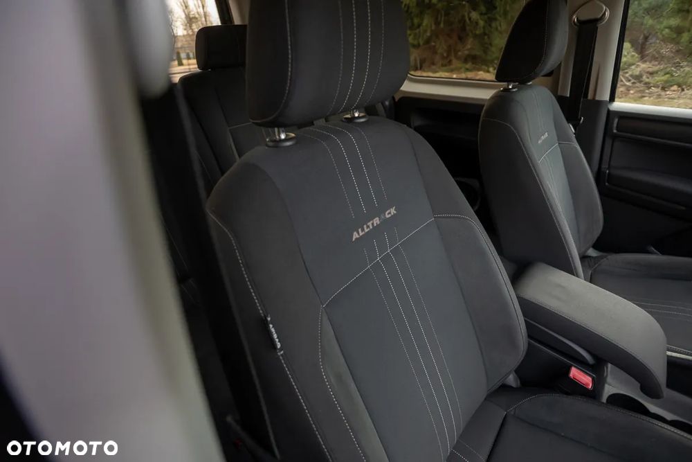 Volkswagen Caddy 2.0 TDI Comfortline - 23