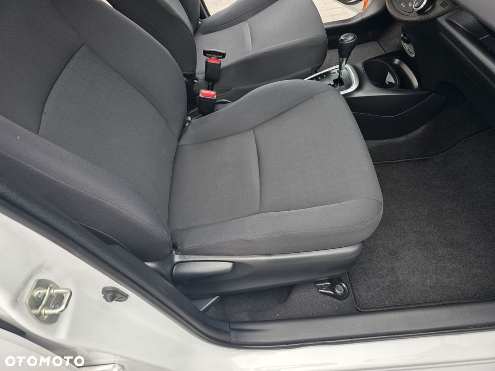 Toyota Yaris Hybrid 100 Active - 13