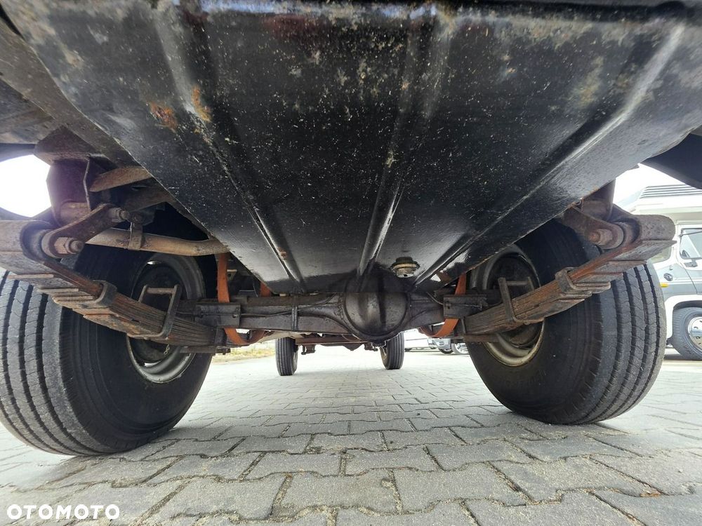 Land Rover Inny - 34
