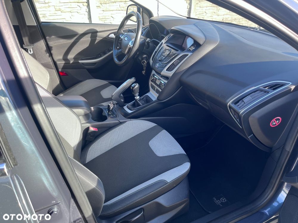 Ford Focus - 11