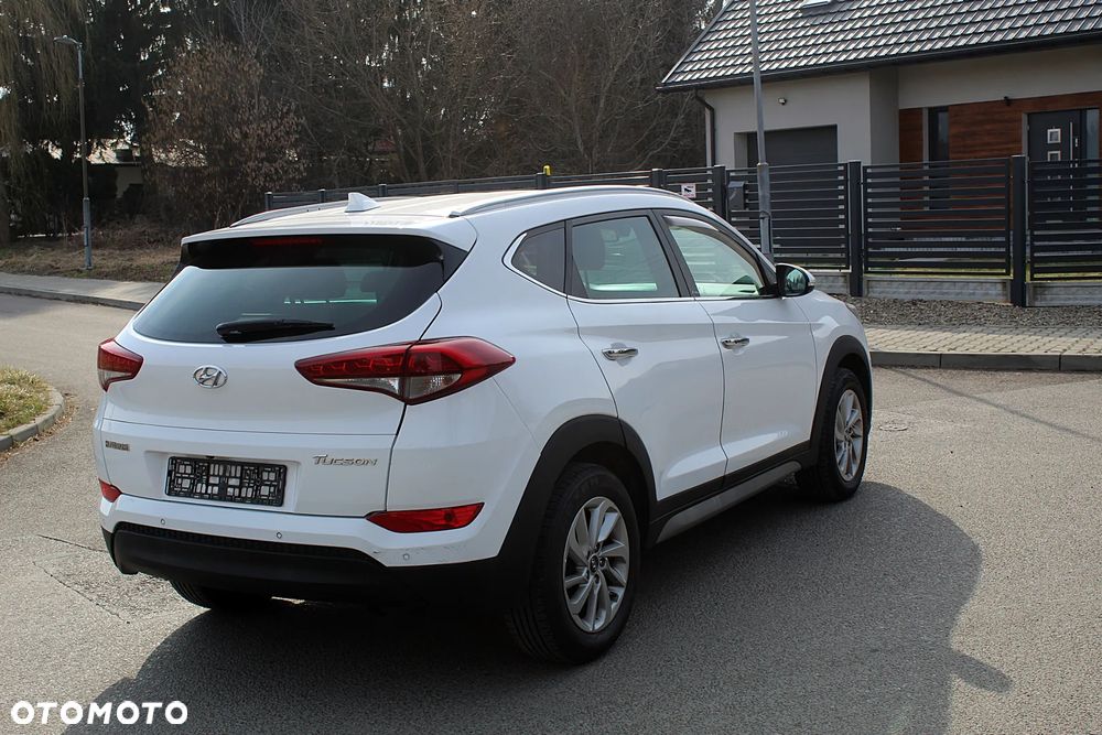 Hyundai Tucson 1.7 CRDI BlueDrive GO 2WD - 3