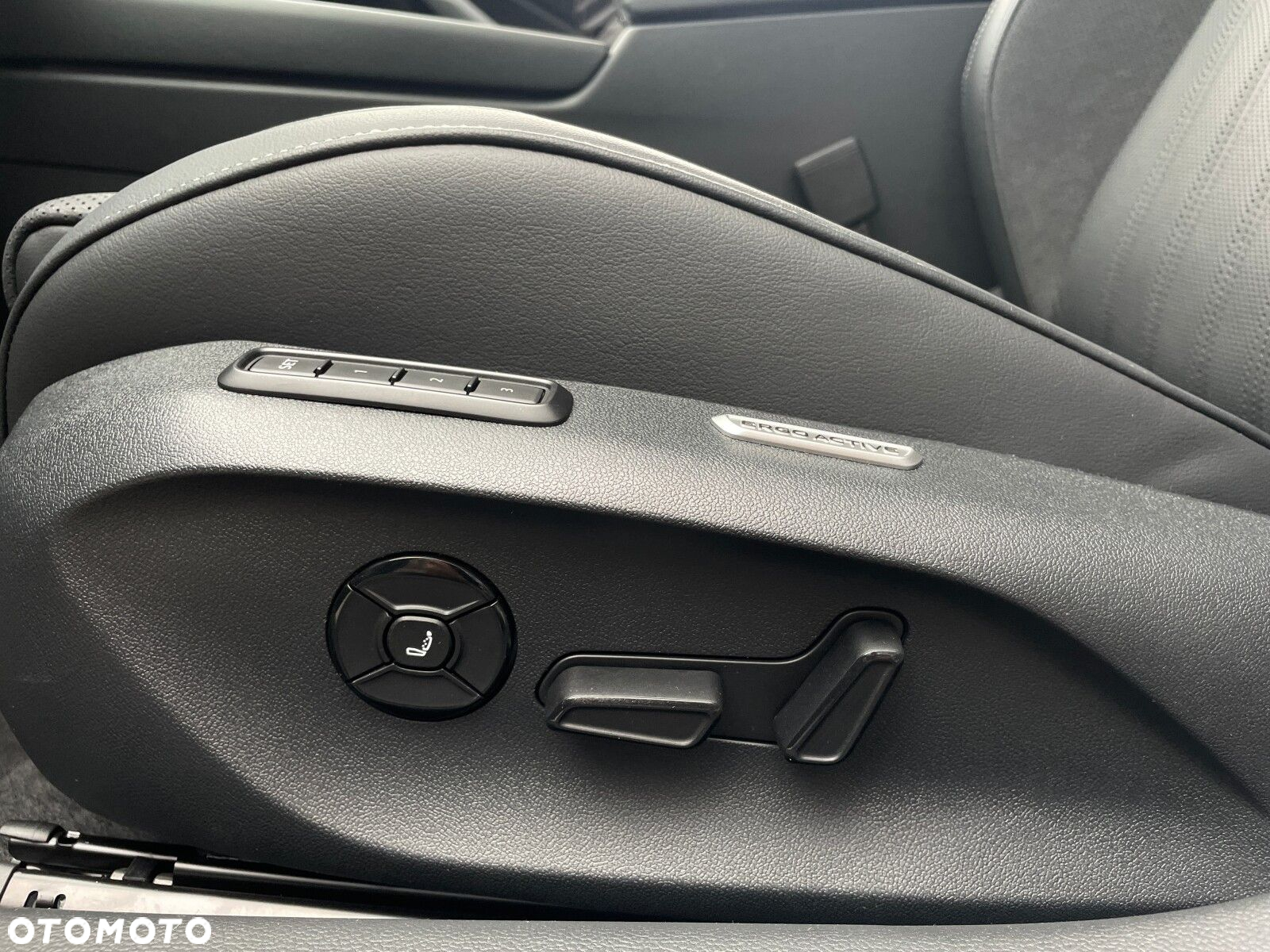 Volkswagen Passat - 30