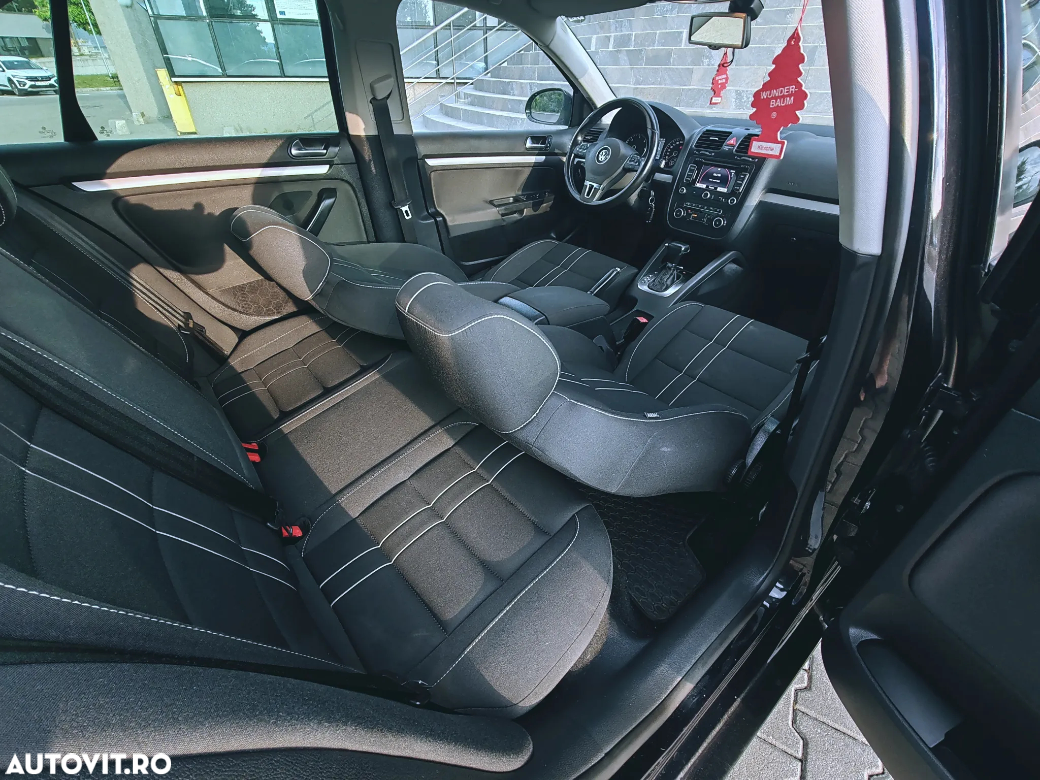 Volkswagen Jetta 1.6 TDI DSG Comfortline - 8