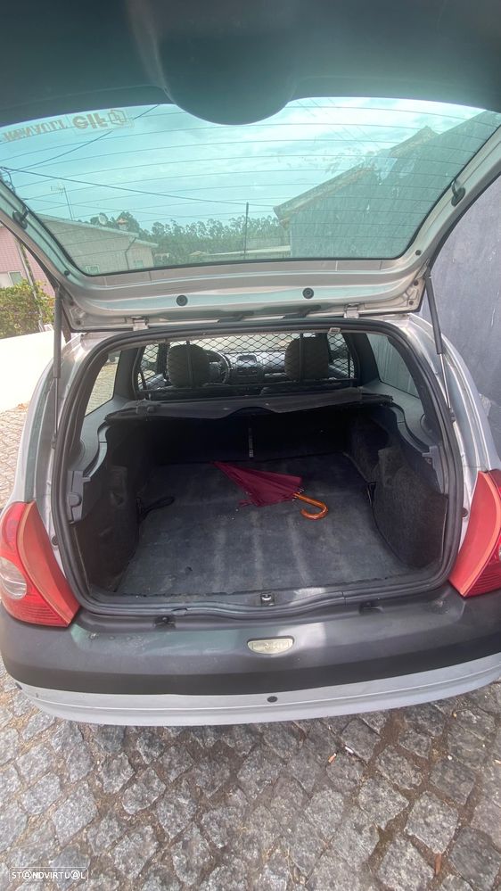 Renault Clio 1.5 dCi S - 5