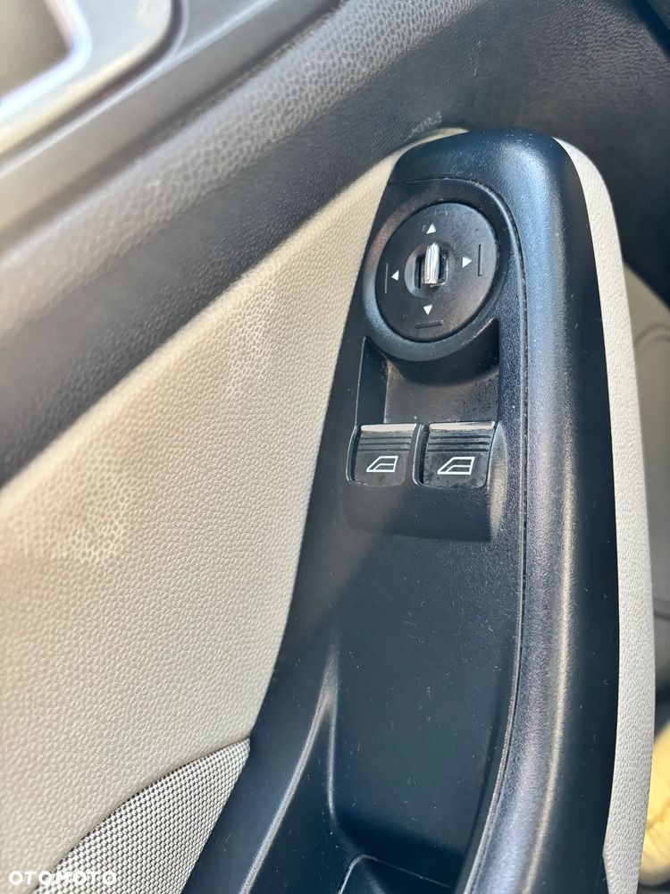 Ford Fiesta 1.25 Silver X - 14