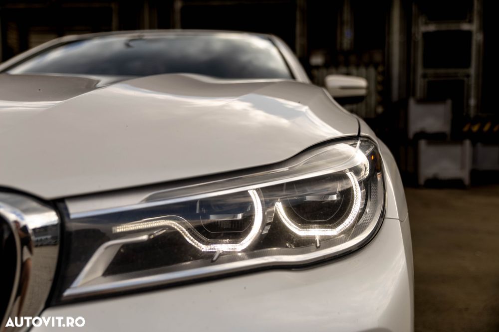 BMW Seria 7 740Li xDrive - 12