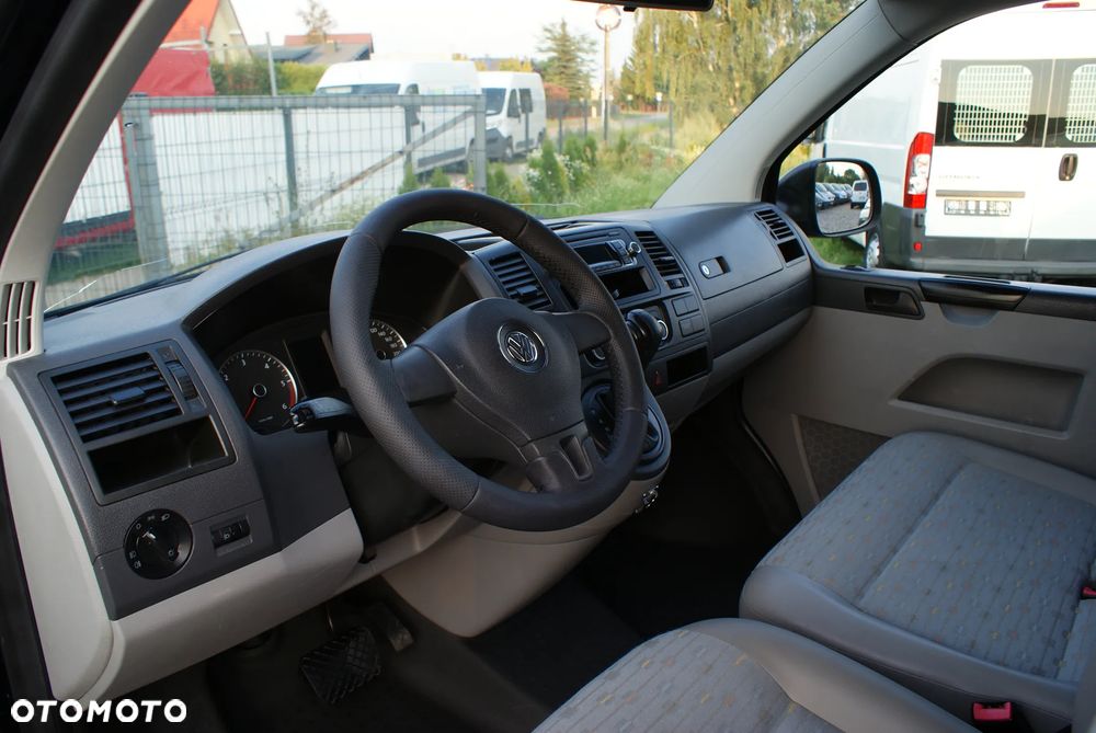 Volkswagen Transporter - 8