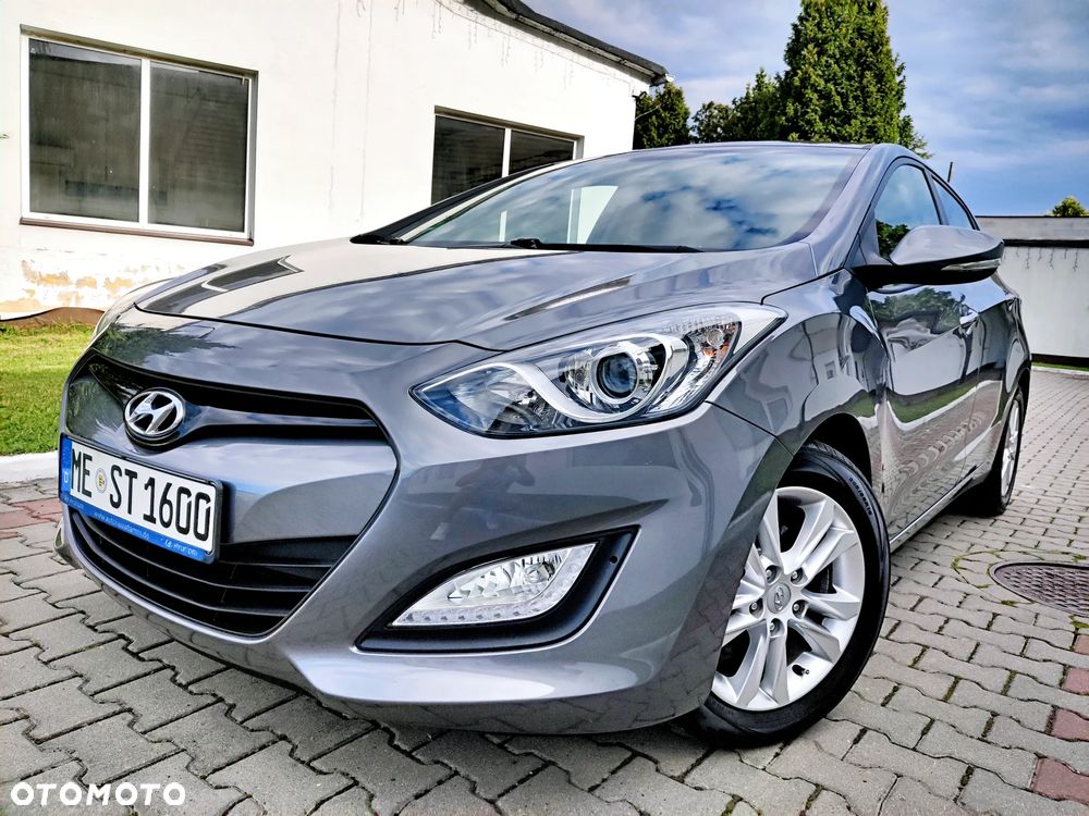 Hyundai i30 - 23