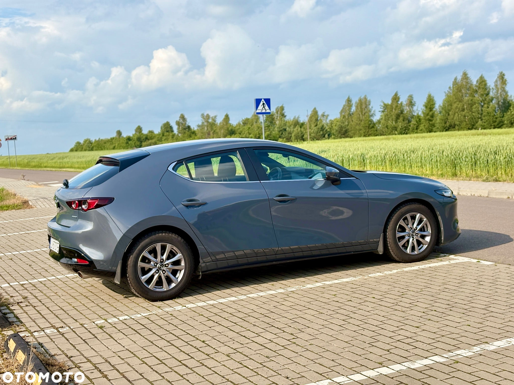 Mazda 3 - 4