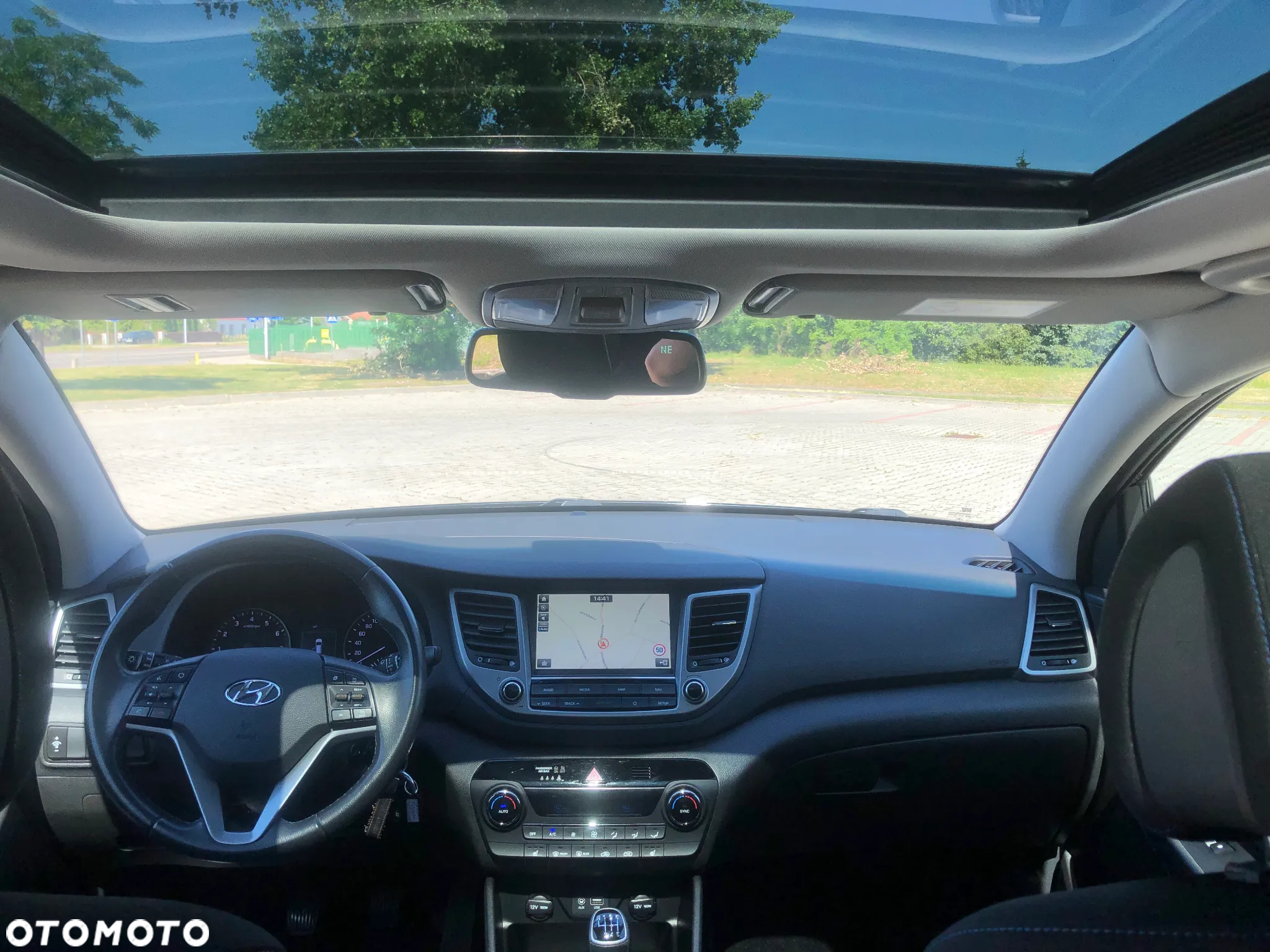 Hyundai Tucson 1.6 GDi 2WD Premium - 24