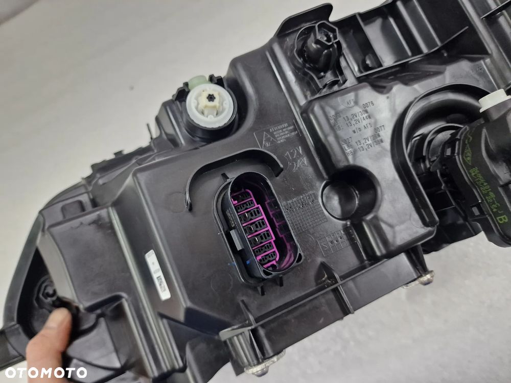 RENAULT MEGANE E-TECH PRAWA LAMPA PRZEDNIA PRZÓD FULL LED , NR 260103279R , NR AUKCJI LA402 - 21