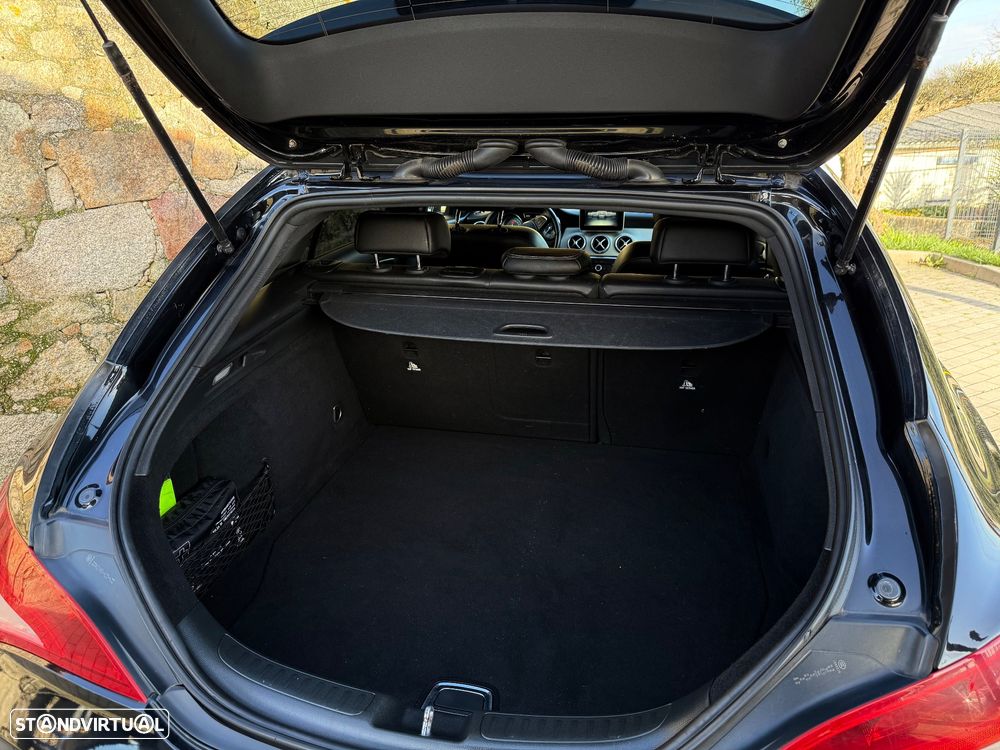 Mercedes-Benz CLA 180 d Shooting Brake - 25