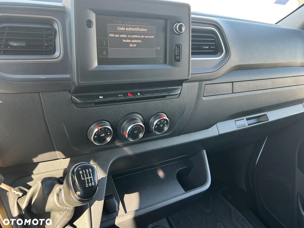 Renault Master - 12