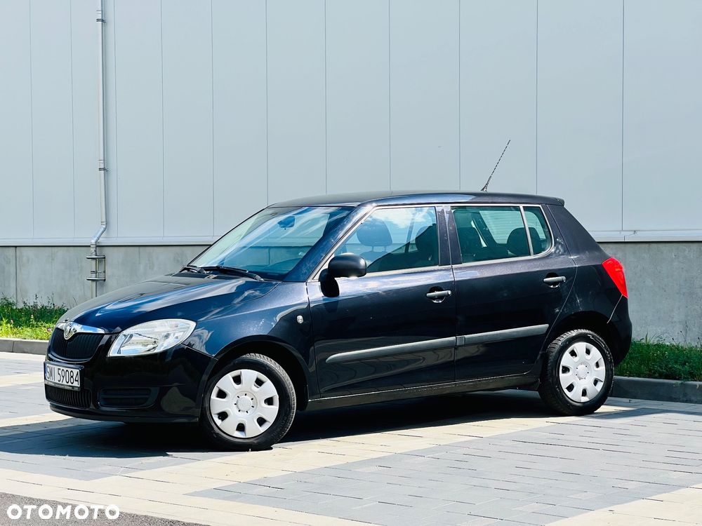 Skoda Fabia 1.2 HTP COOL EDITION - 10