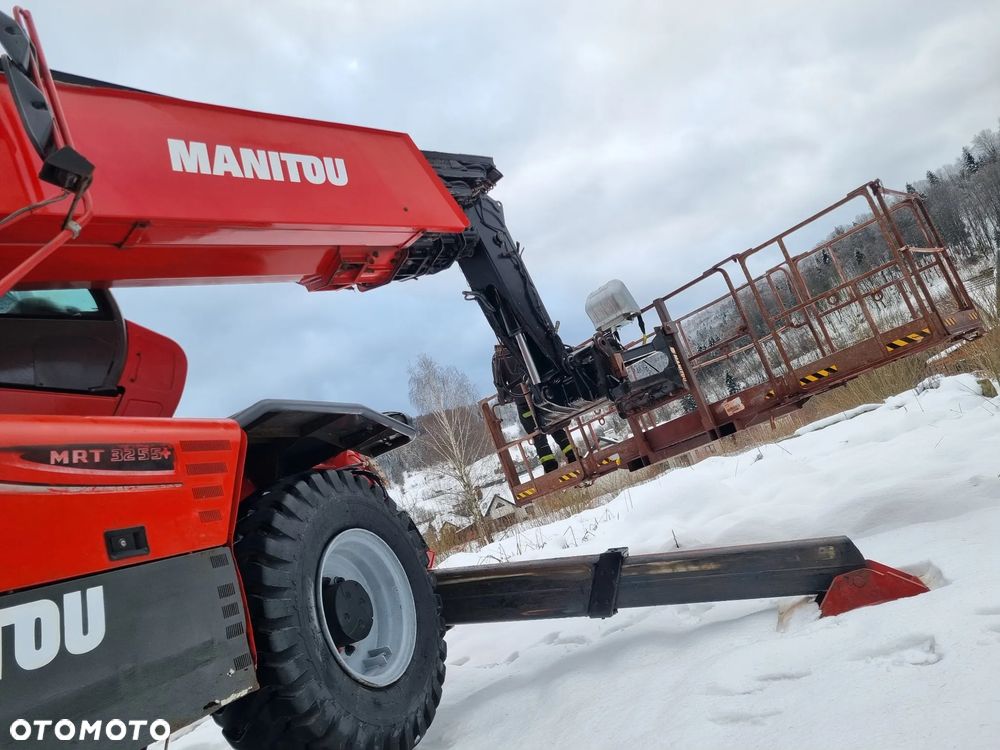 Manitou MRT3255+ PRIVILAGE Ładowarka Teleskopowa 32metry 5630 mtg Kosz (Pilot 2 funkcje) Wciągarka hydr. Widły. Jak Nowa z Norwegii! 2017r. KLIMA Webasto post. Kamera DEKRA 2026r. Po serwisach 100h temu! skręt 4 koła. Auto-poziomowanie! jazda szybka wolna. Zero luzów wycieków! - 38