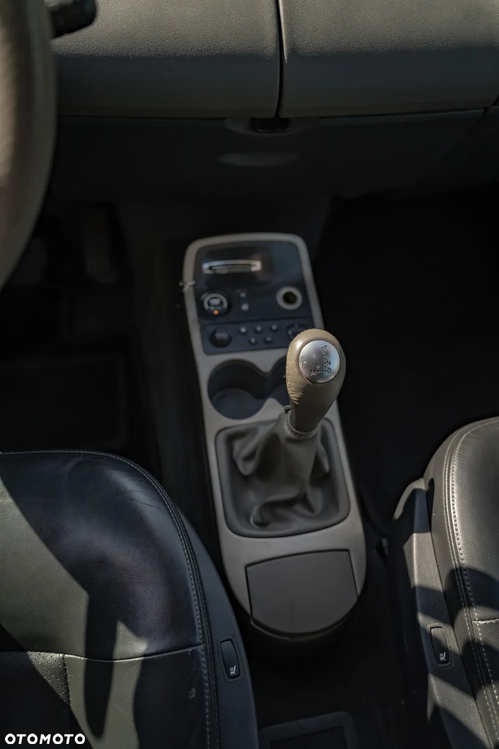 Renault Espace 2.0T Expression - 9