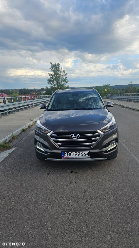 Hyundai Tucson - 8
