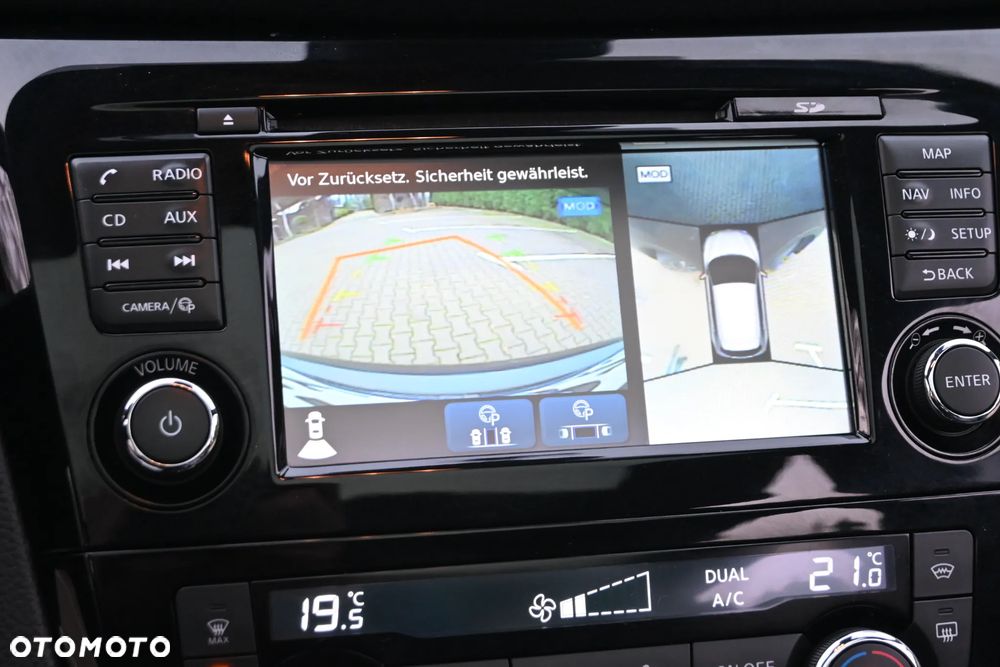 Nissan Qashqai 1.2 DIG-T Xtronic TEKNA+ - 39