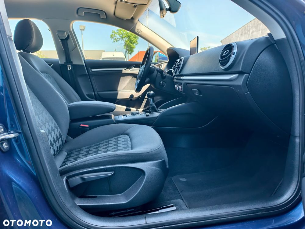 Audi A3 Sportback 1.4 TFSI Attraction - 15