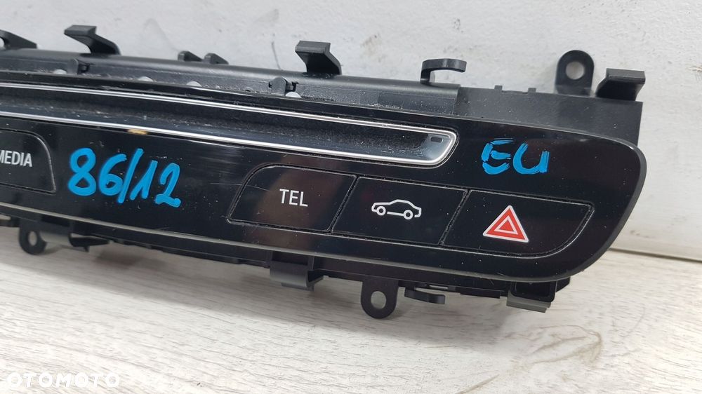 mercedes c klasa w205 panel radia europa - 4