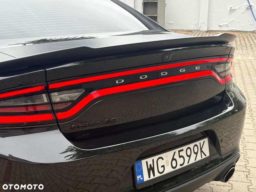 Dodge Charger 5.7 R/T - 11