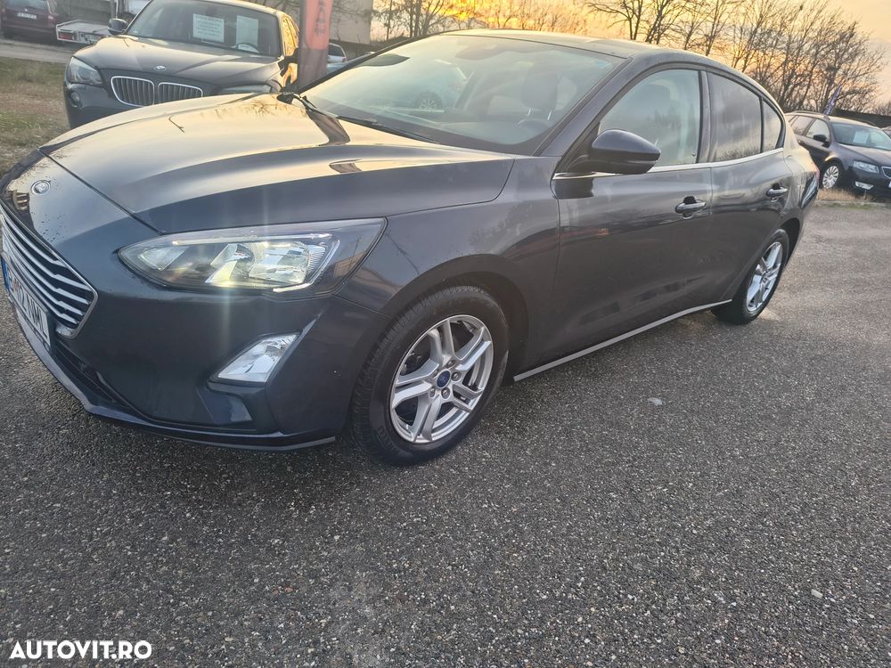 Ford Focus 1.0 EcoBoost MHEV Titanium - 3