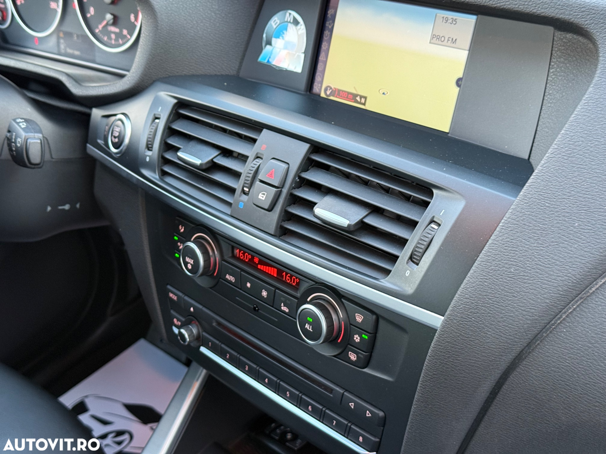 BMW X3 xDrive20d - 12