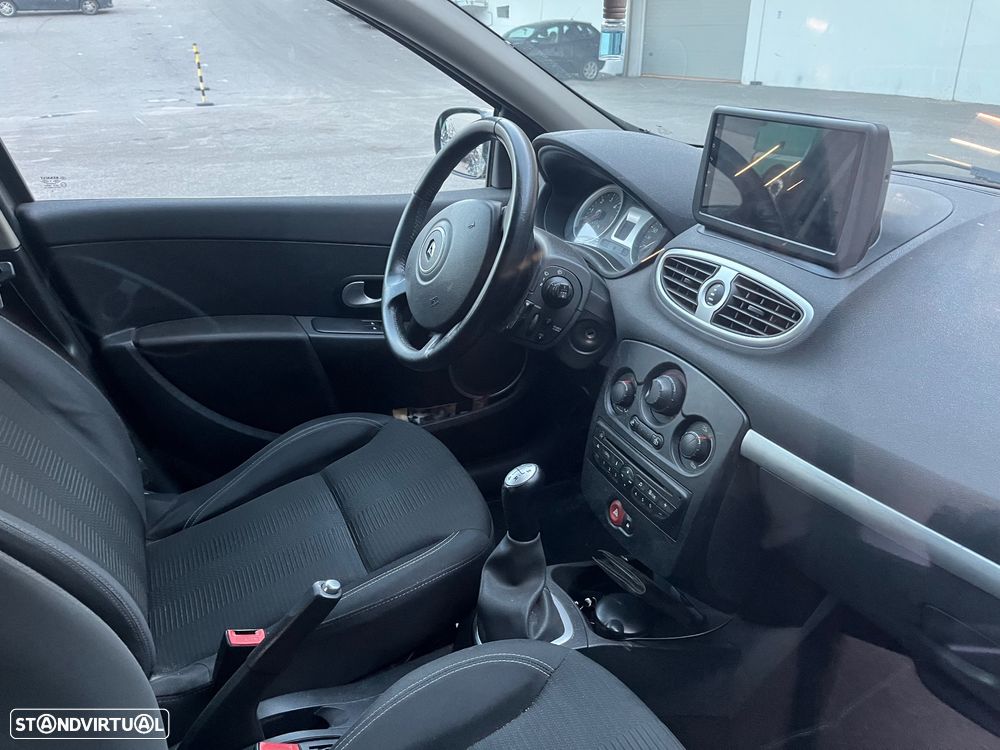 Renault Clio Break 1.5 dCi Dynamique - 1