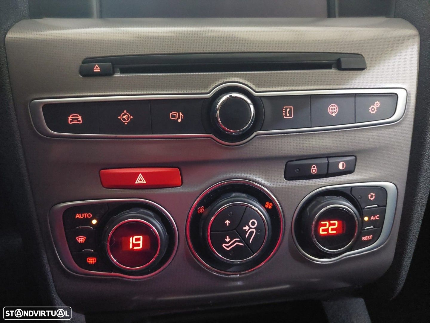 Citroën C4 PureTech 130 Stop & Start EAT6 Selection - 19