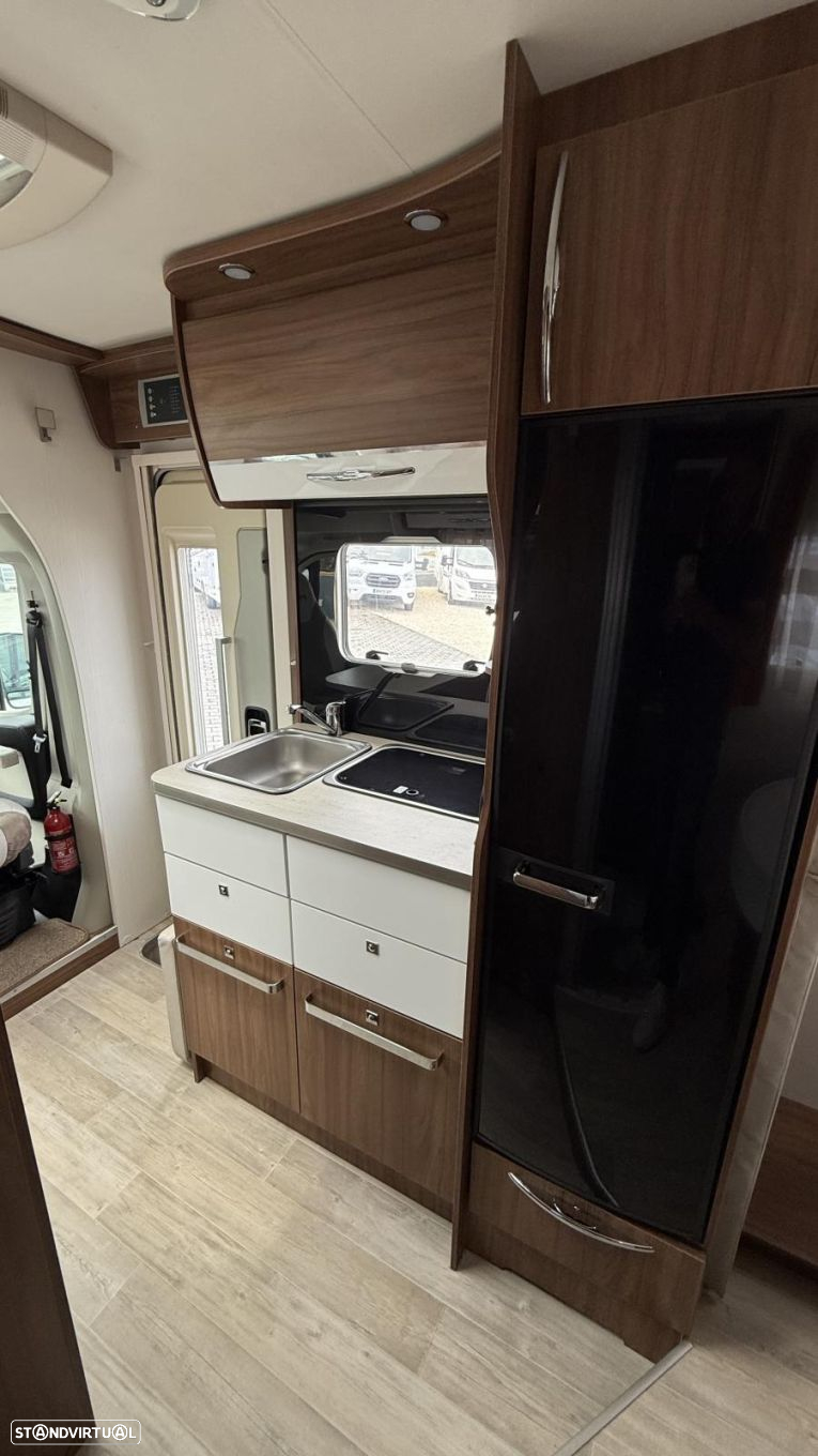 Pilote Essential P650 Cama Central - 42