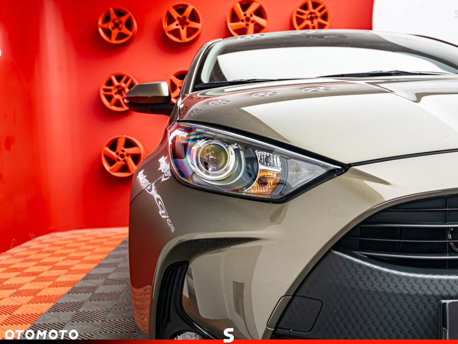 Toyota Yaris 1.5 Comfort - 21