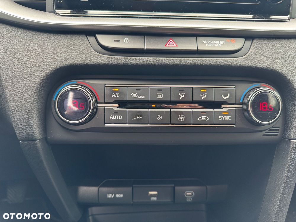 Kia XCeed 1.5 T-GDI M - 28
