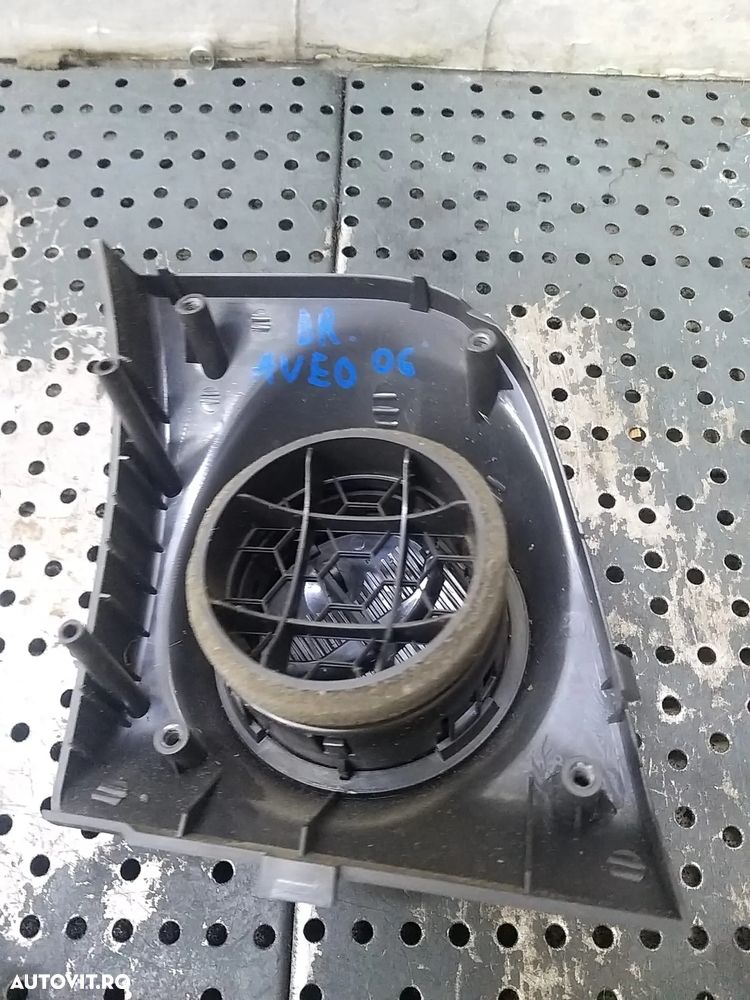 Grila ventilatie bord dreapta chevrolet aveo t250 - 2