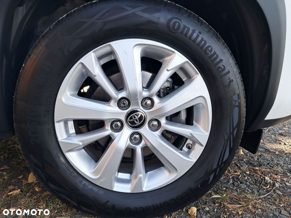 Toyota Yaris Cross Hybrid 1.5 Comfort 4x4 - 29