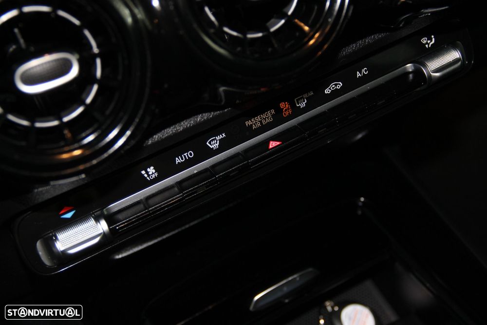 Mercedes-Benz GLB 180 d - 12