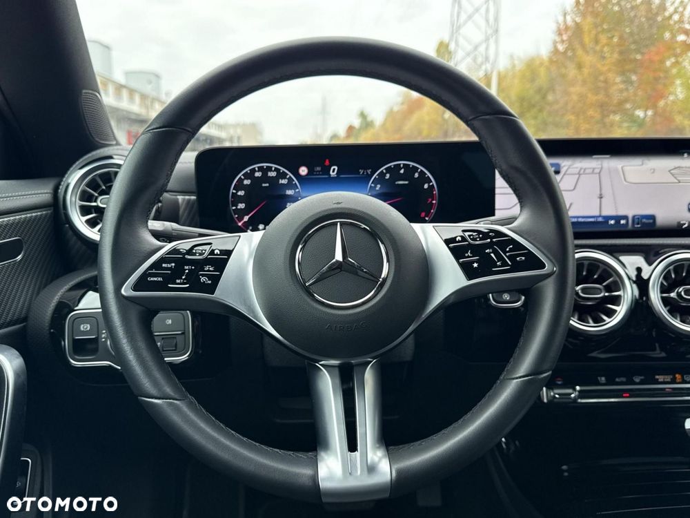 Mercedes-Benz CLA - 23