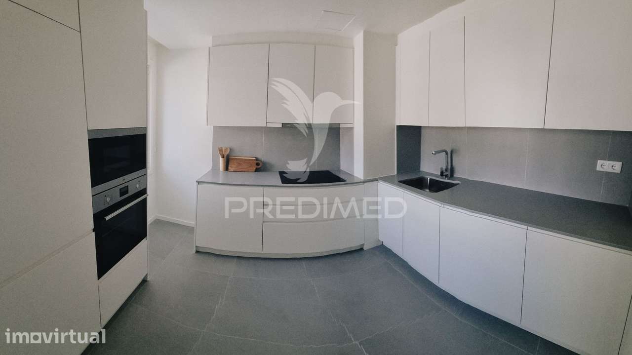 T1 mobilado na Aveiro. Dr. Lourenço Peixinho | Garagem e Elevador - Grande imagem: 2/10