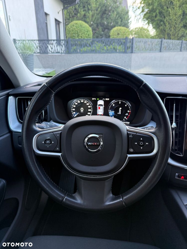 Volvo XC 60 D4 Geartronic Momentum Pro - 26