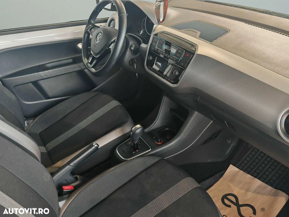 Volkswagen up! - 8
