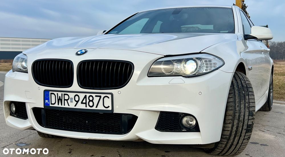 BMW Seria 5 528i xDrive - 6