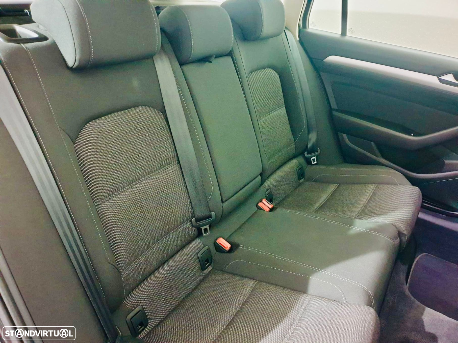 VW Passat - 23