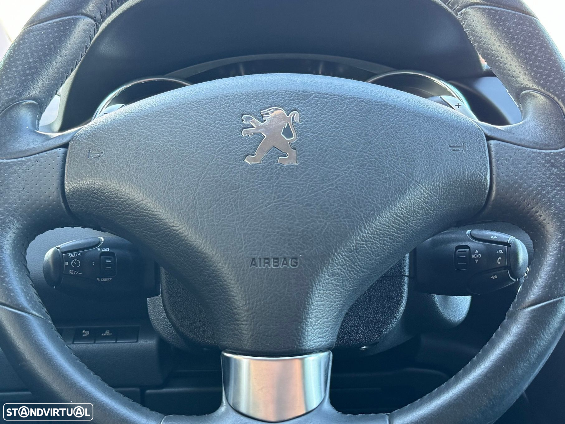 Peugeot 3008 1.6 e-HDi Allure 2-Tronic - 11