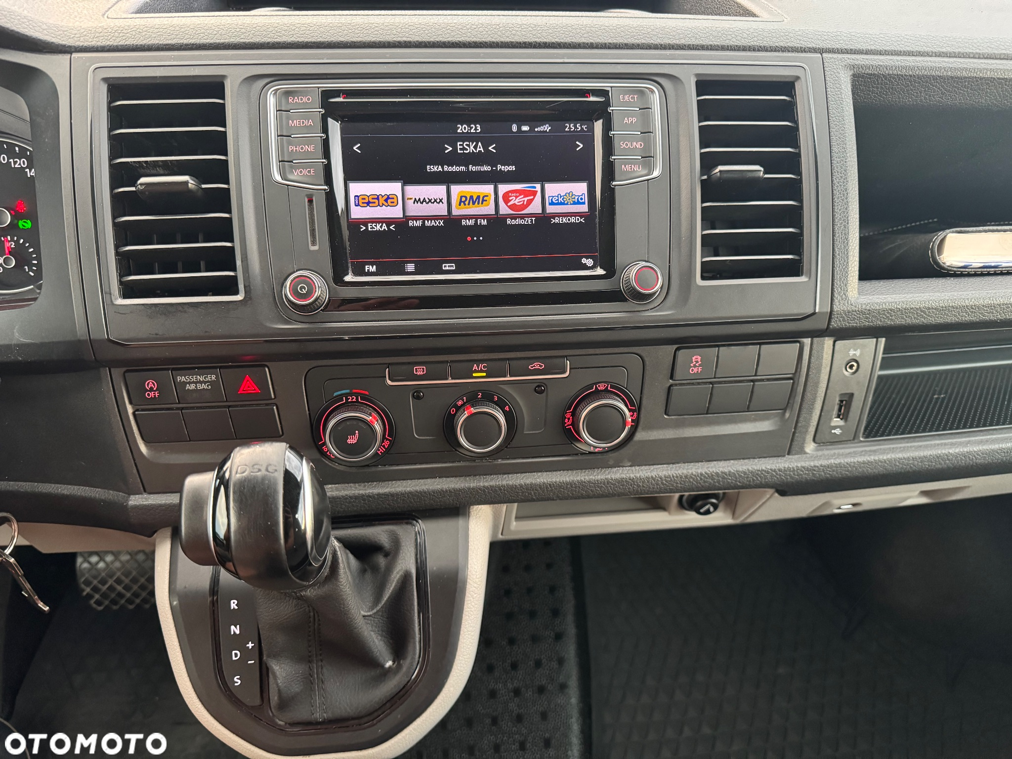 Volkswagen Transporter - 29