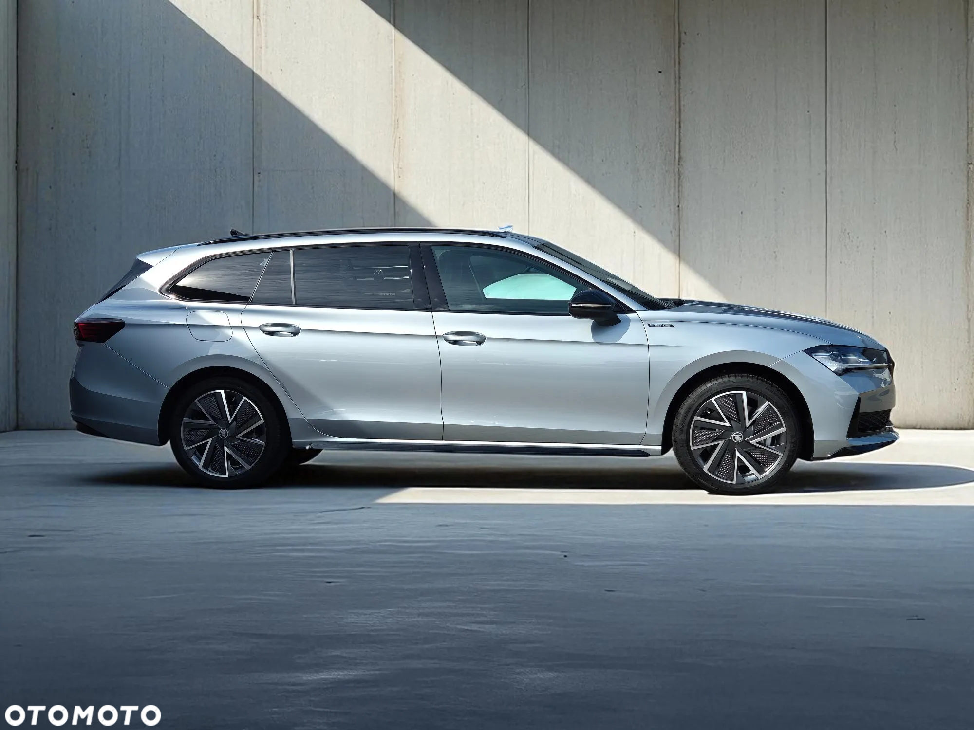 Skoda Superb 2.0 TSI Sportline DSG - 12