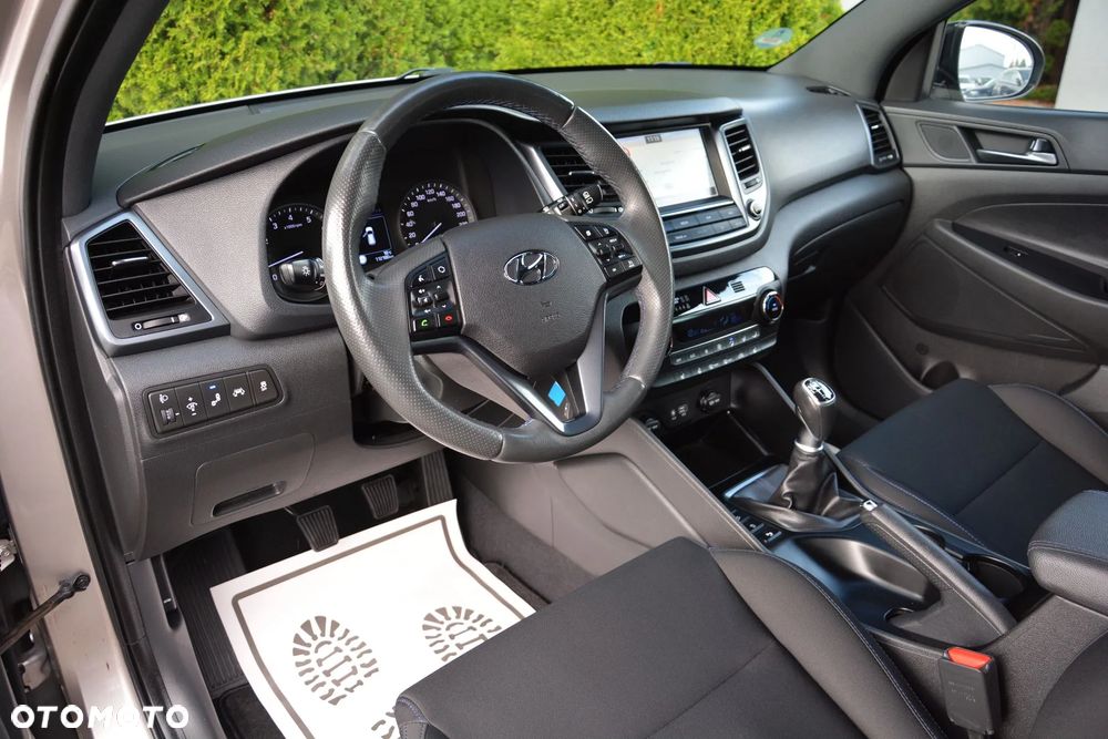 Hyundai Tucson blue 1.6 GDi 2WD Passion - 12