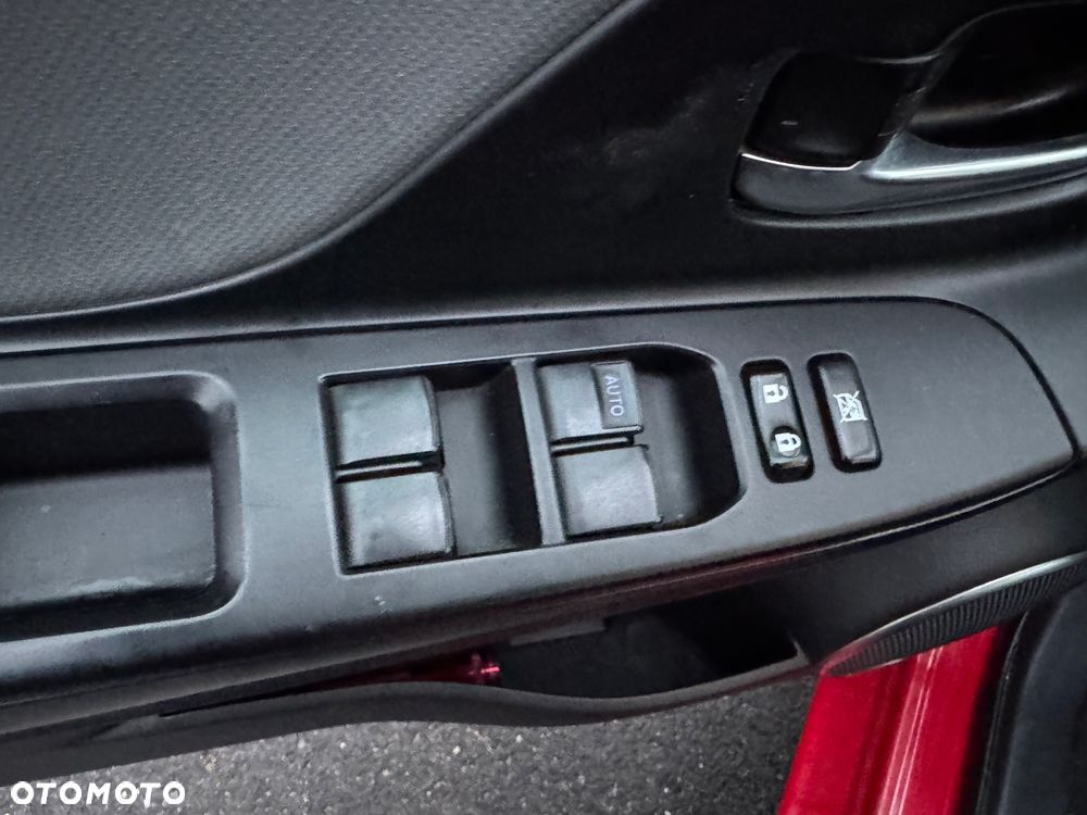 Toyota Yaris Hybrid 1.5 VVT-i Comfort - 12